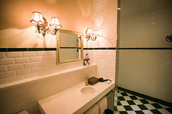 648 Hotel