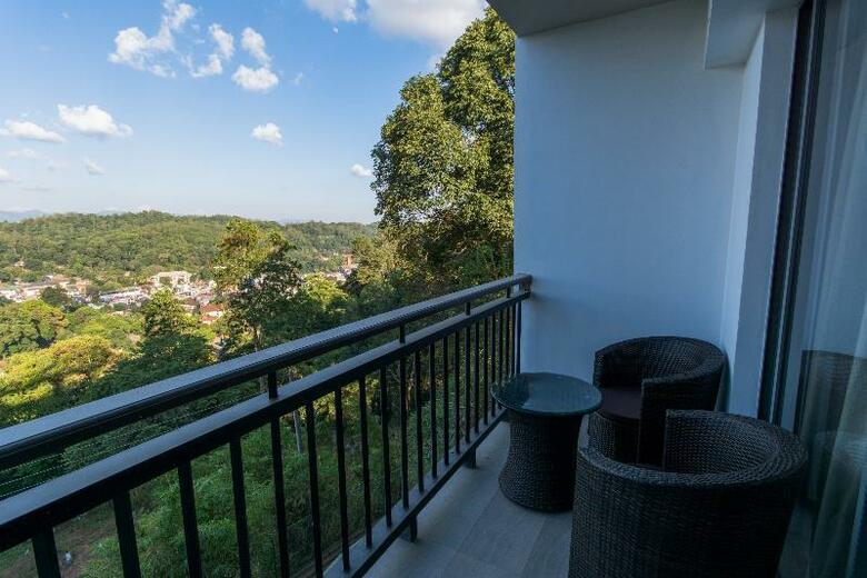 Hotel Swiss Residence