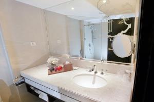 Hotel Dorsett Regency