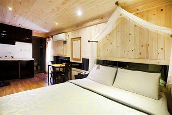 Film 37.2 Hotel