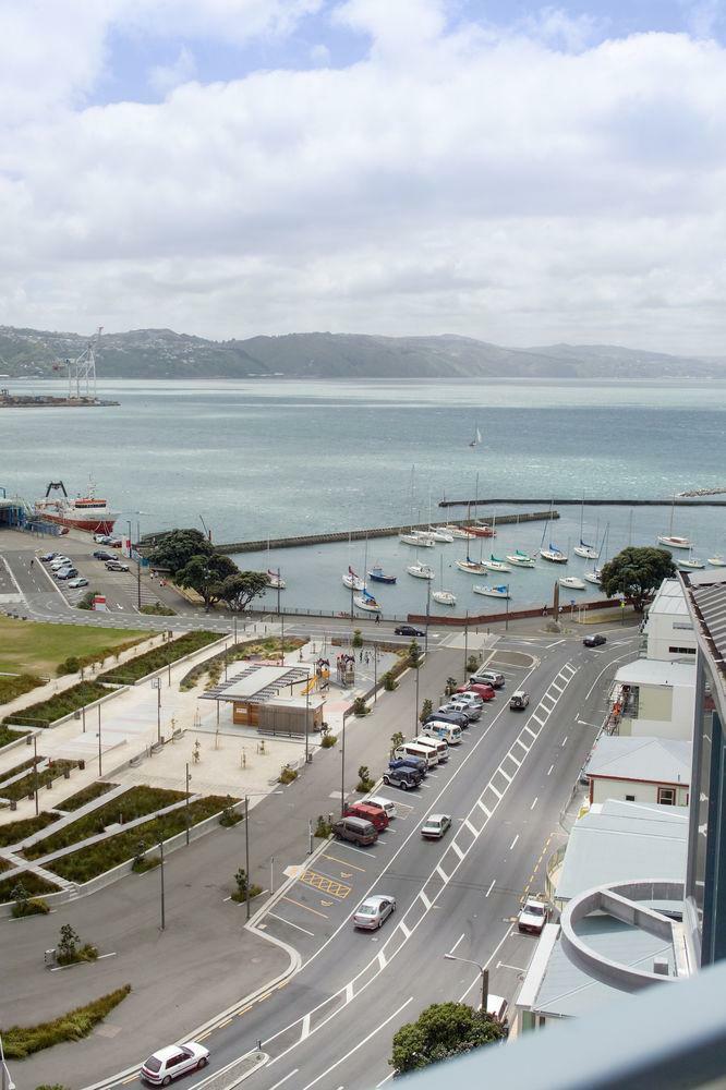 Bay Plaza Hotel