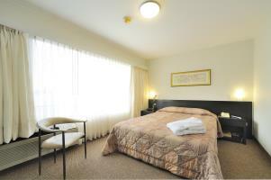 Roosevelt Hotel And Suites