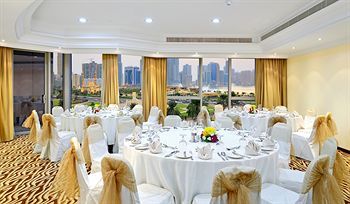Aparthotel Al Majaz Premiere Deluxe Hotel Apartment