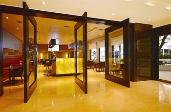 Golden Tulip Suites Dubai