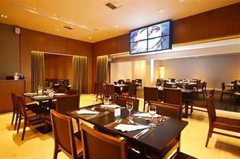 Golden Tulip Suites Dubai