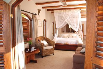 Hotel Casa Rex By Sol Resorts