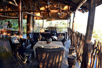 Posada Caprivi Houseboat Safari Lodge