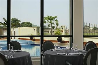 Hotel Le Meridien Ogeyi Place