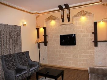 Sandralia Hotel