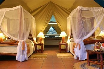 Hotel Mbuzi Mawe Serena Camp