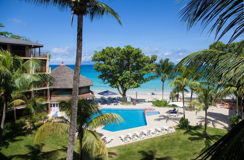 Coral Strand Smart Choice Hotel