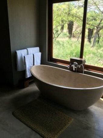 Posada Rhino Ridge Safari Lodge