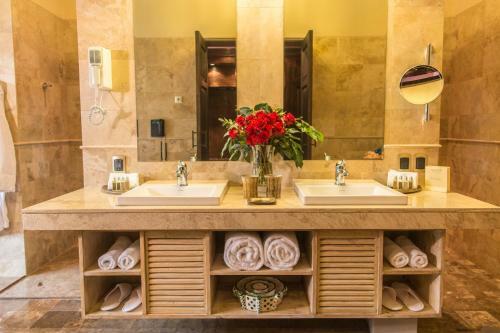 Hotel Sol Y Luna - Relais & Chateaux