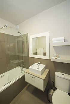 Burgundy Luxury Apartments