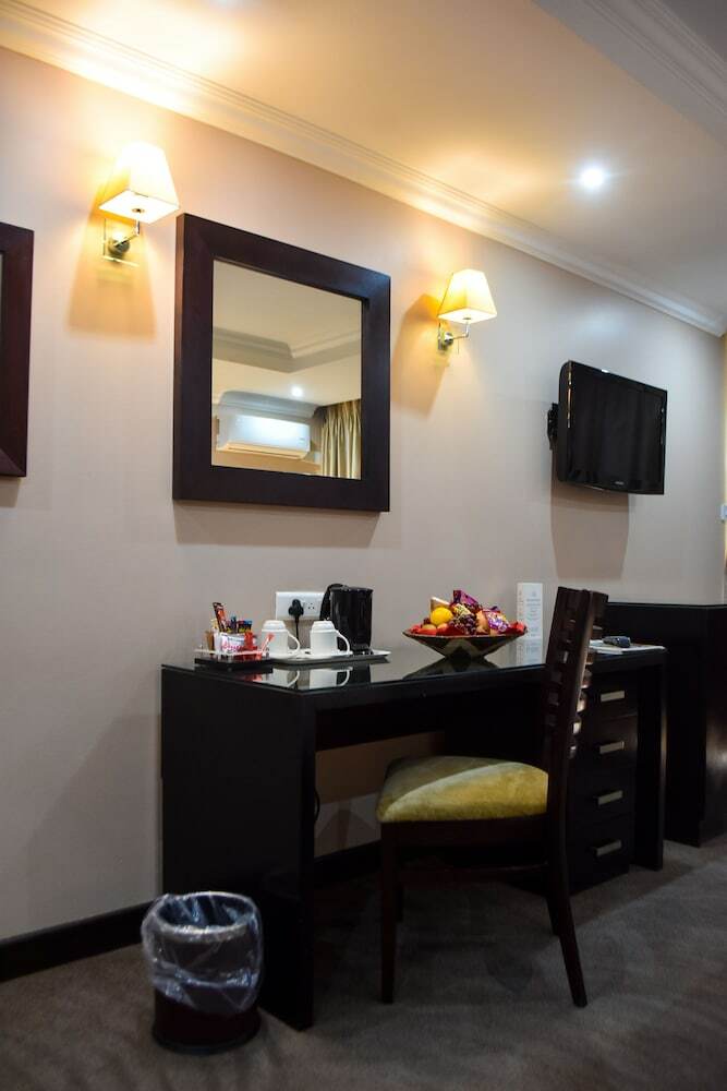 Hotel Cresta Thapama
