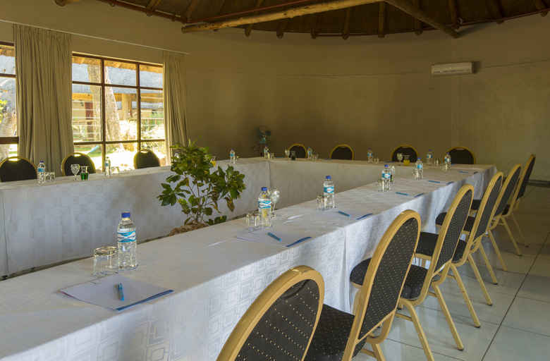 Hotel A'zambezi River Lodge