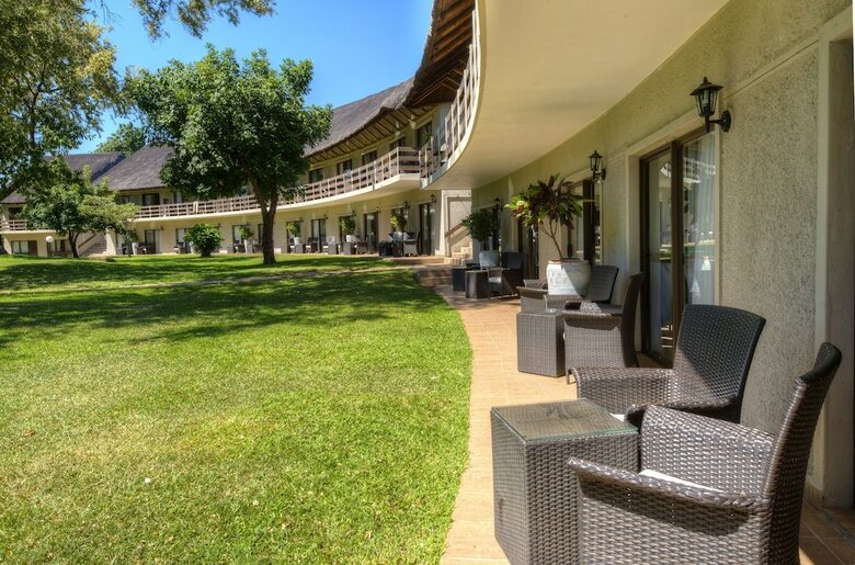 Hotel A'zambezi River Lodge