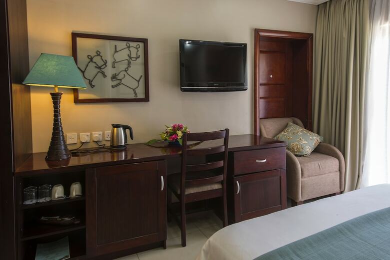 Hotel A'zambezi River Lodge