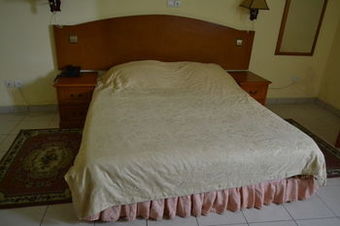 Peninsula Plaza Hotel