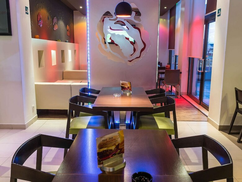 Hotel Ibis Oran Les Falaises