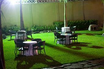 Oak Plaza East Airport Hotel