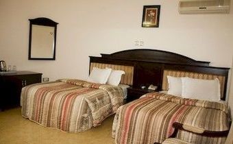 Hotel Sonant Court