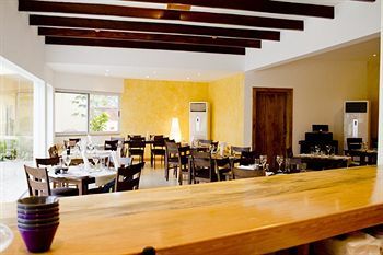 Bed & Breakfast La Villa Boutique Hotel