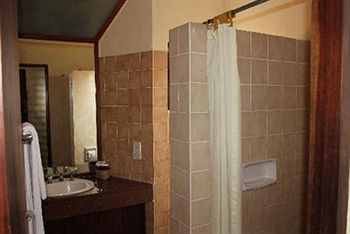 Hotel Sarova Salt Lick Game Lodge