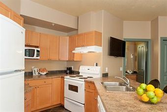 Hotel Podollan Inn Rez-idence Fort Mcmurray