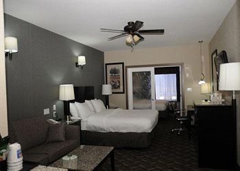 Hotel Comfort Inn & Suites