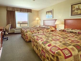 Hotel Ramada Clairmont/grande Prairie