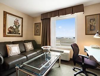 Hotel Ramada Clairmont/grande Prairie