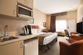 Hotel Ramada Clairmont/grande Prairie