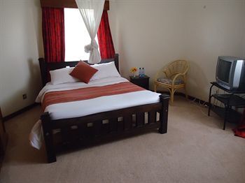 Hotel Bush House And Camp