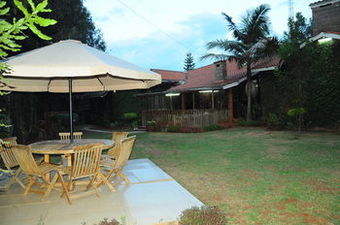Hotel Bush House And Camp