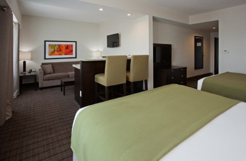 Holiday Inn Express Hotel & Suites New Liskeard