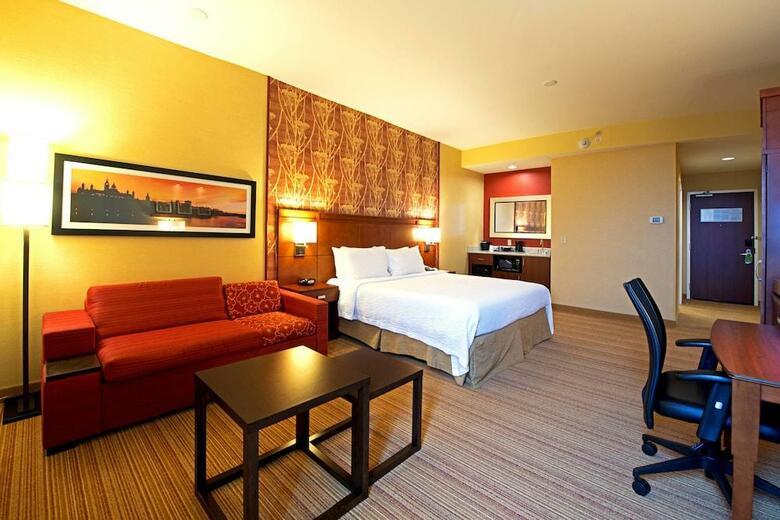 Hotel Courtyard By Marriott Ottawa East