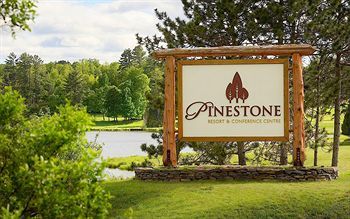 Apartamento Pinestone Resort And Conference Centre