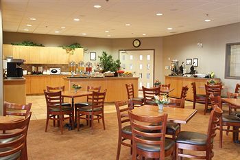 Pomeroy Inn & Suites Hotel