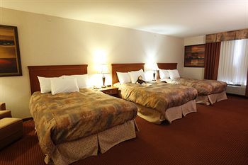 Pomeroy Inn & Suites Hotel