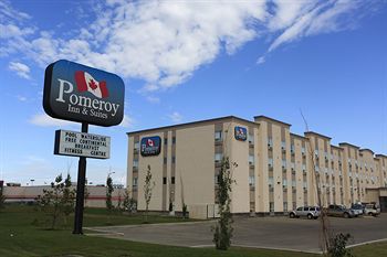 Pomeroy Inn & Suites Hotel