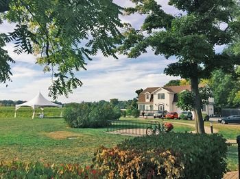 Aparthotel Riverbend Inn And Vineyard