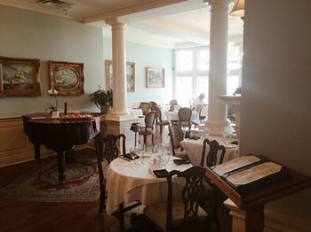 Aparthotel Riverbend Inn And Vineyard