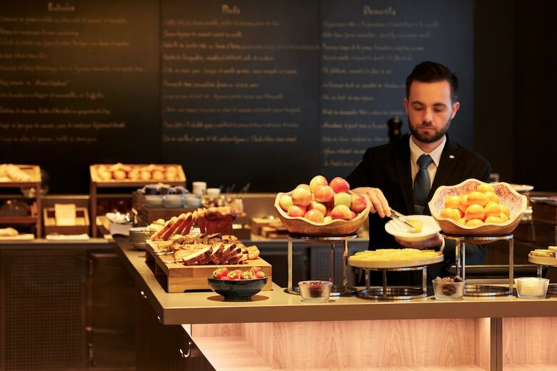 Hotel Sofitel Arc De Triomphe