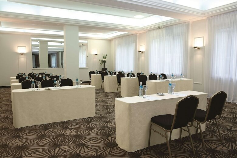 Hotel NH Buenos Aires Crill�n