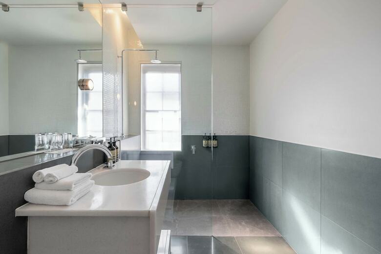 Diamant Boutique Hotel Canberra