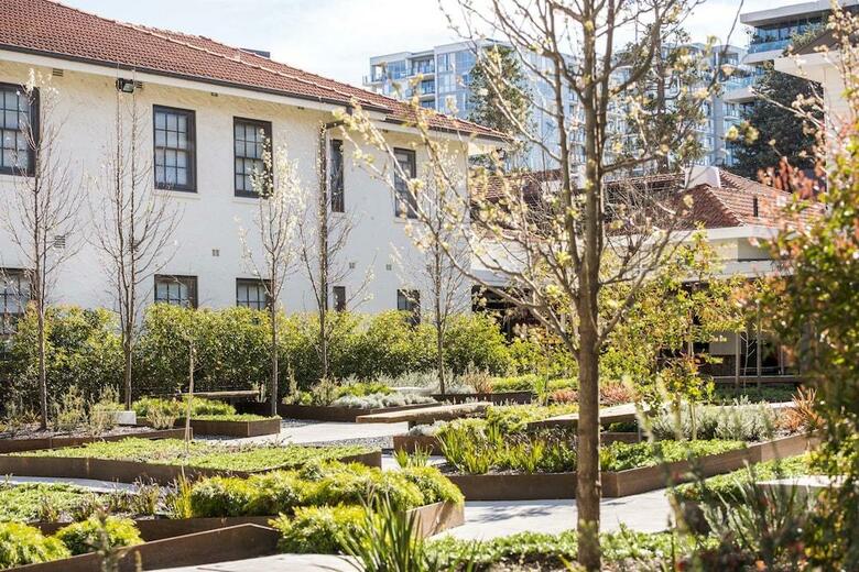 Diamant Boutique Hotel Canberra