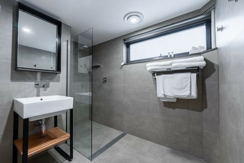 Forrest Hotel & Apartments