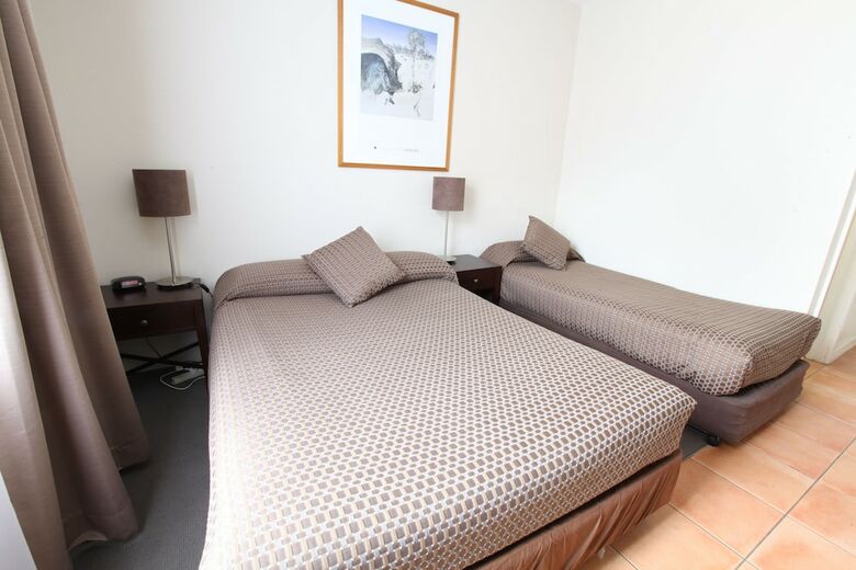 Forrest Hotel & Apartments