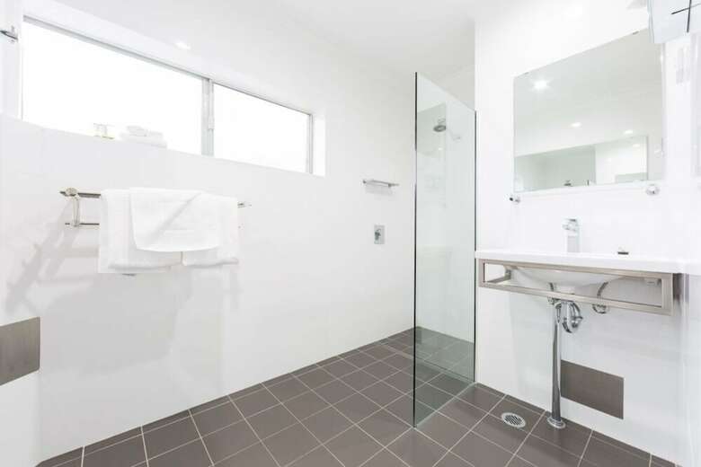 Forrest Hotel & Apartments